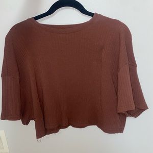 Brown cropped t-shirt. ribbed and super cute essential for summer.
